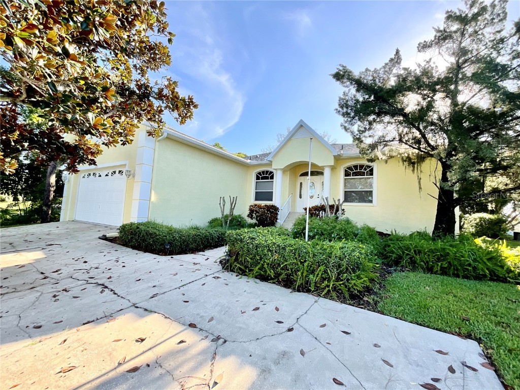 1205 N Florida Avenue Tarpon Springs FL 34689 U8255711 image1
