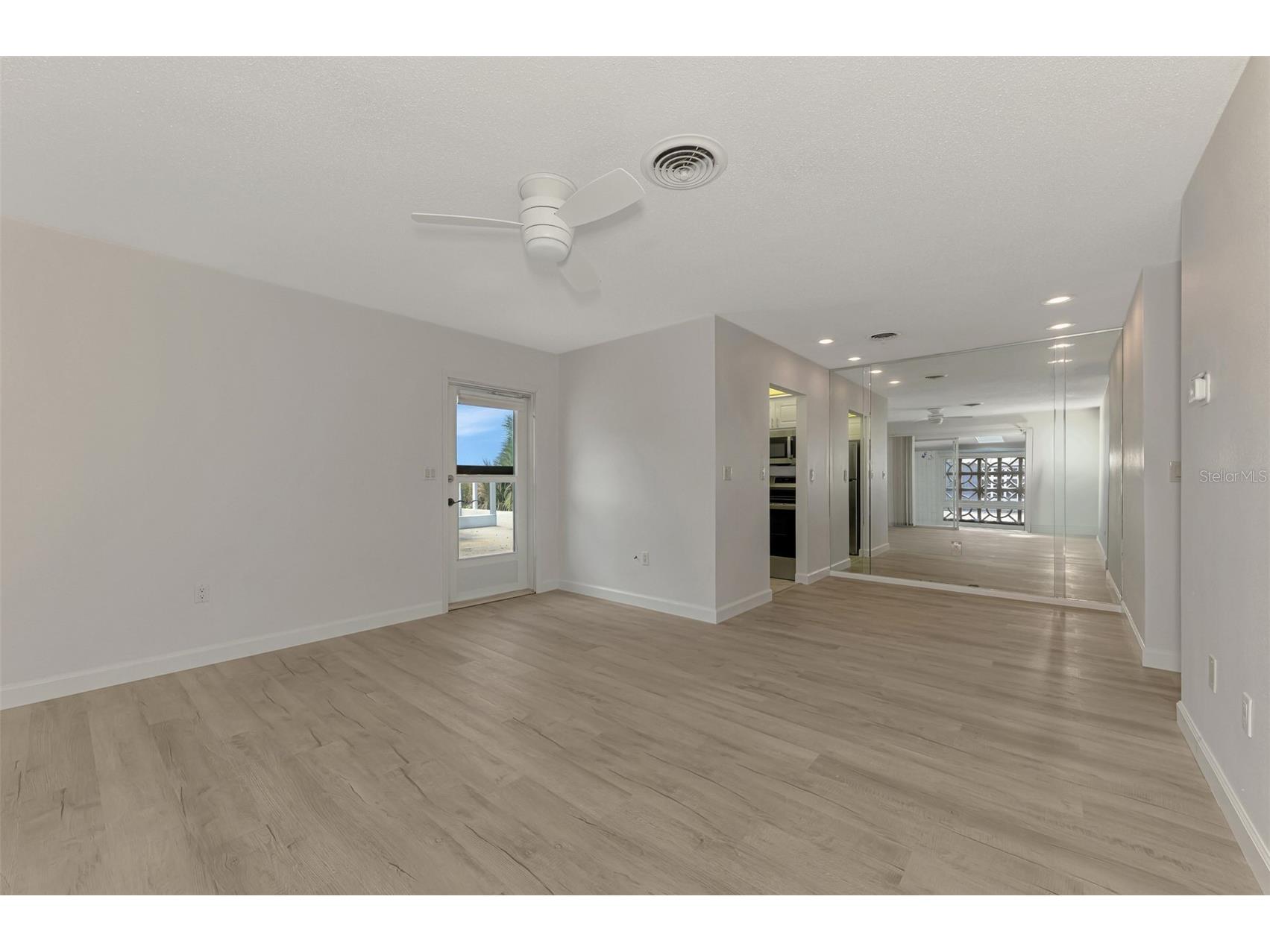 1205 Tarpon Center Drive #E2 Venice FL 34285 - WALK TO GULF OF AMERICA N6143822 image12