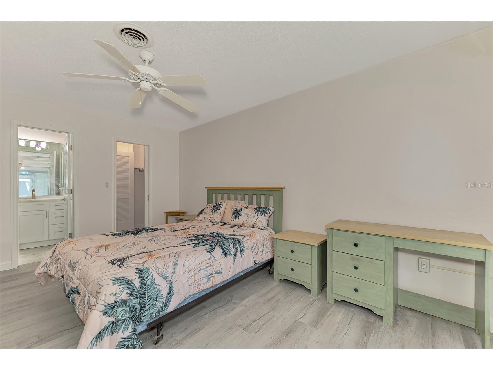 1205 Tarpon Center Drive #E2 Venice FL 34285 - WALK TO GULF OF AMERICA N6143822 image19