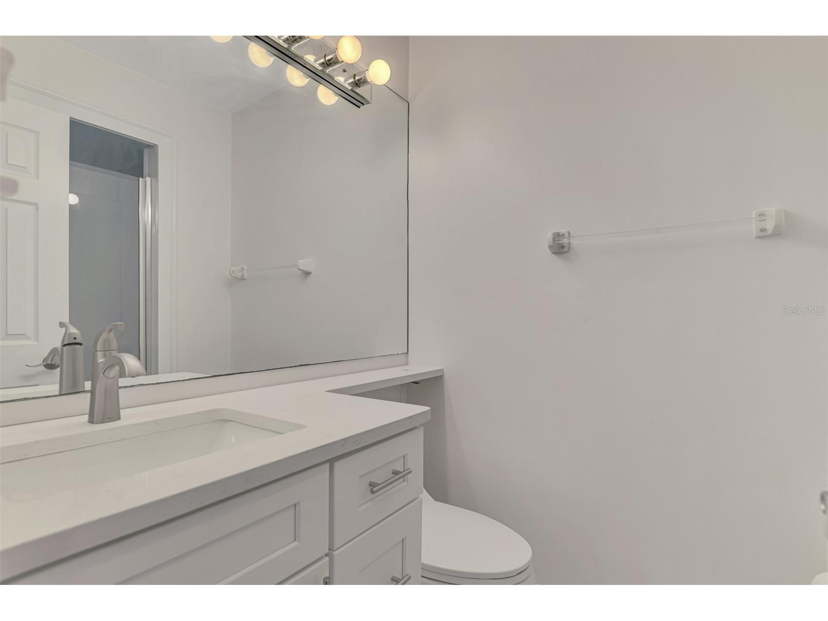 1205 Tarpon Center Drive #E2 Venice FL 34285 - WALK TO GULF OF AMERICA N6143822 image27