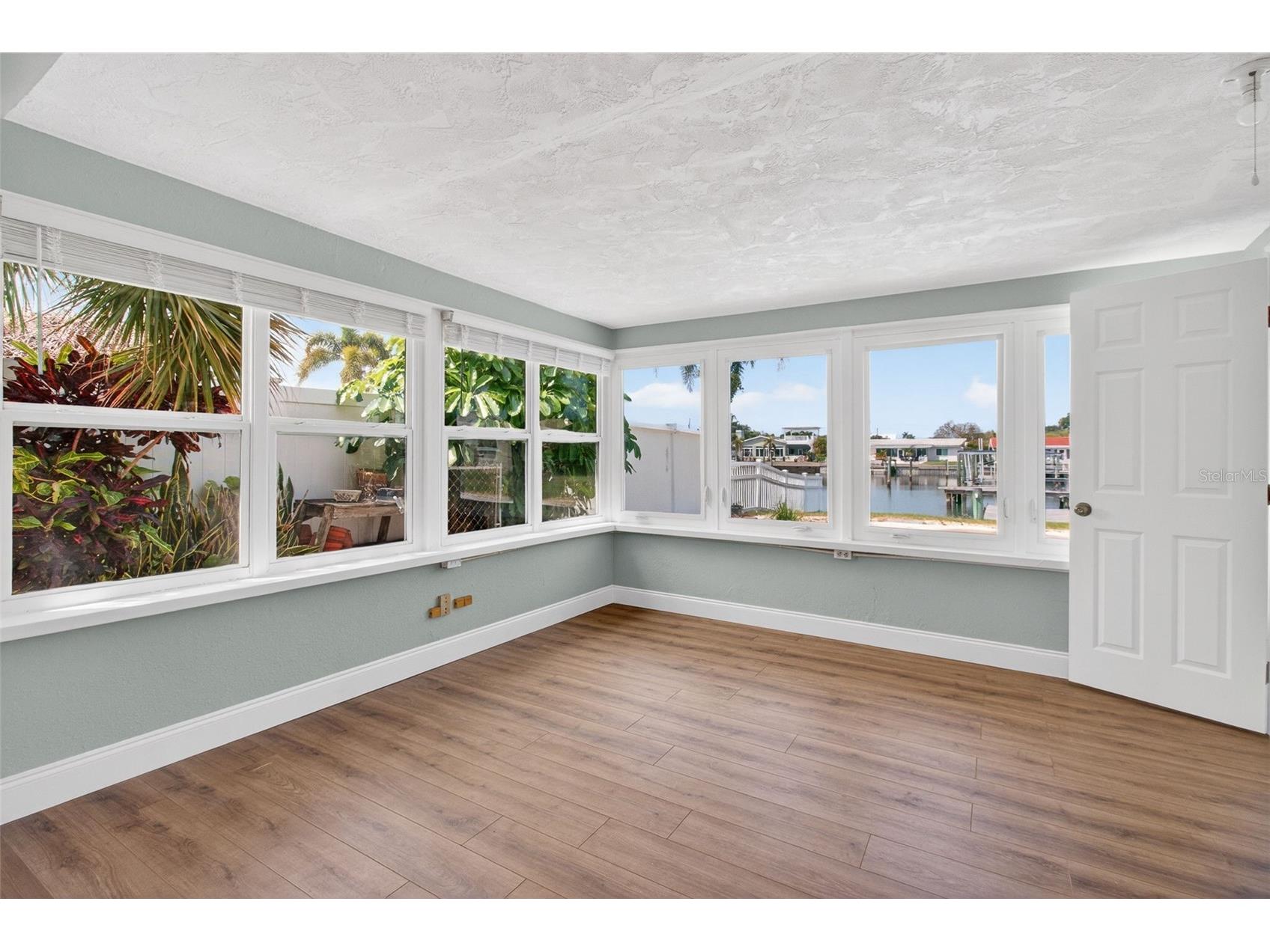 12050 7th Street E Treasure Island FL 33706 TB8508323 image16
