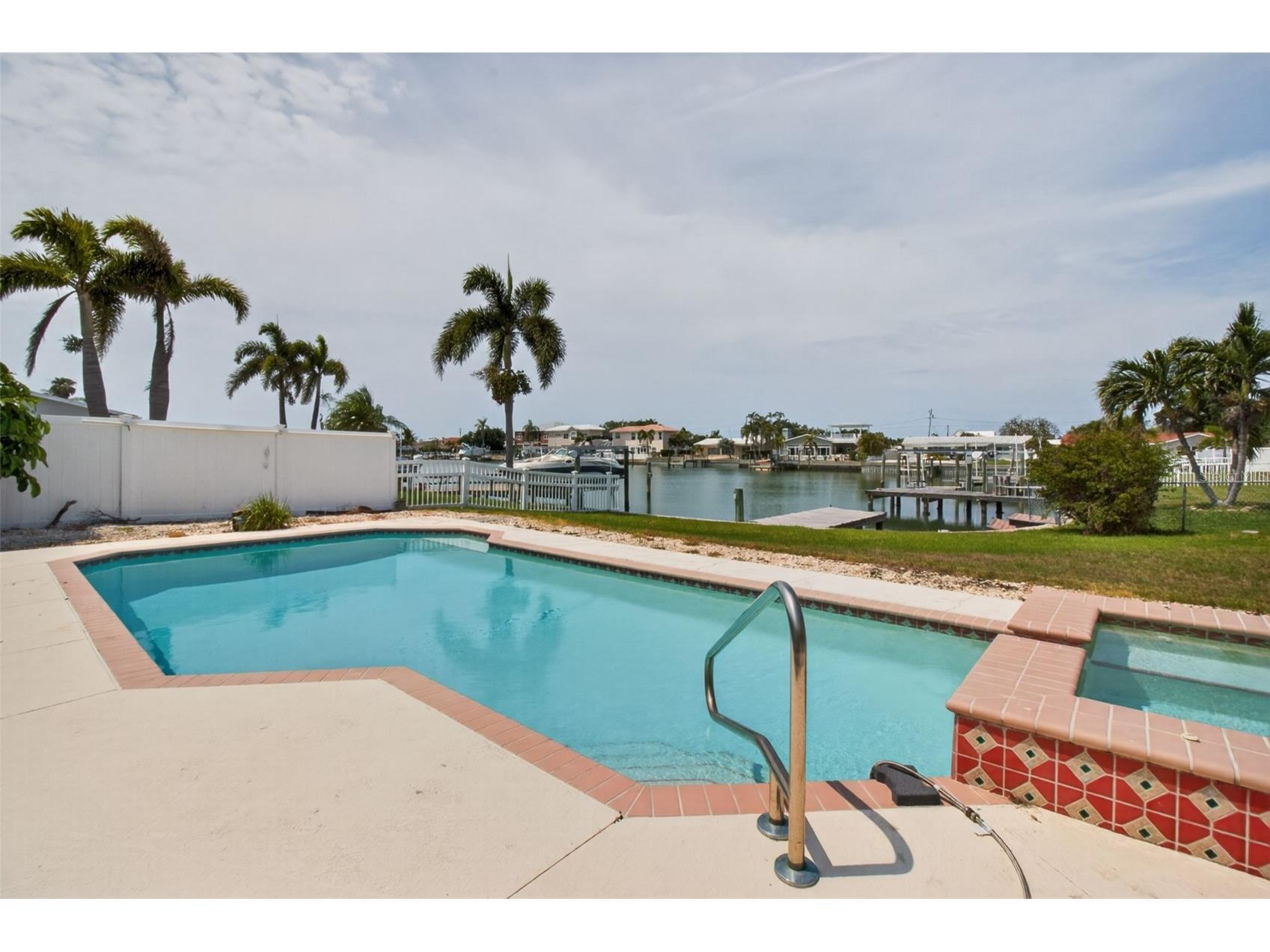 12050 7th Street E Treasure Island FL 33706 TB8508323 image2