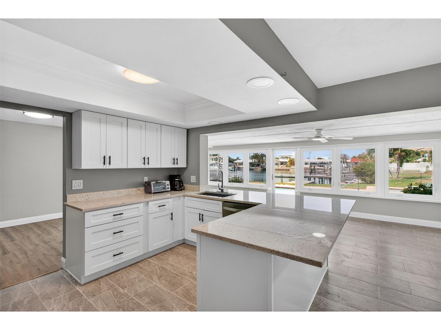 12050 7th Street E Treasure Island FL 33706 TB8508323 image7