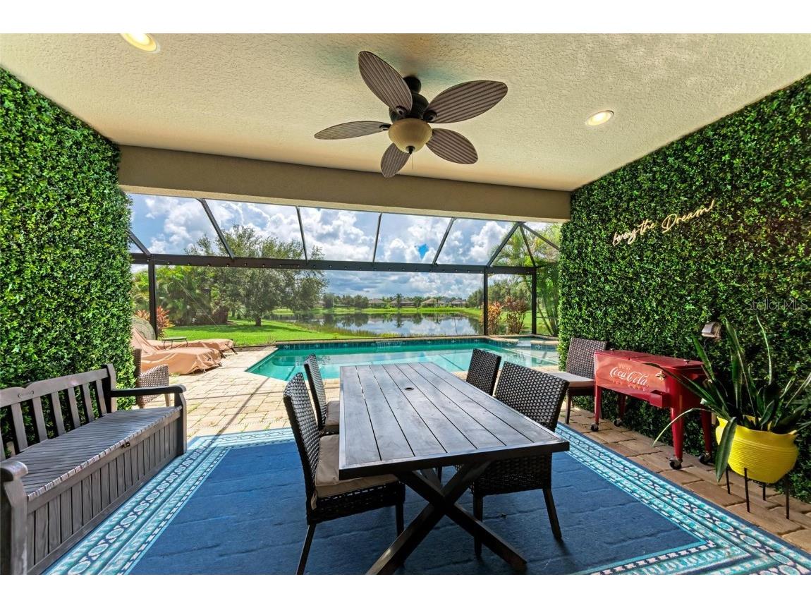 12051 Forest Park Circle Bradenton FL 34211 A4662024 image40