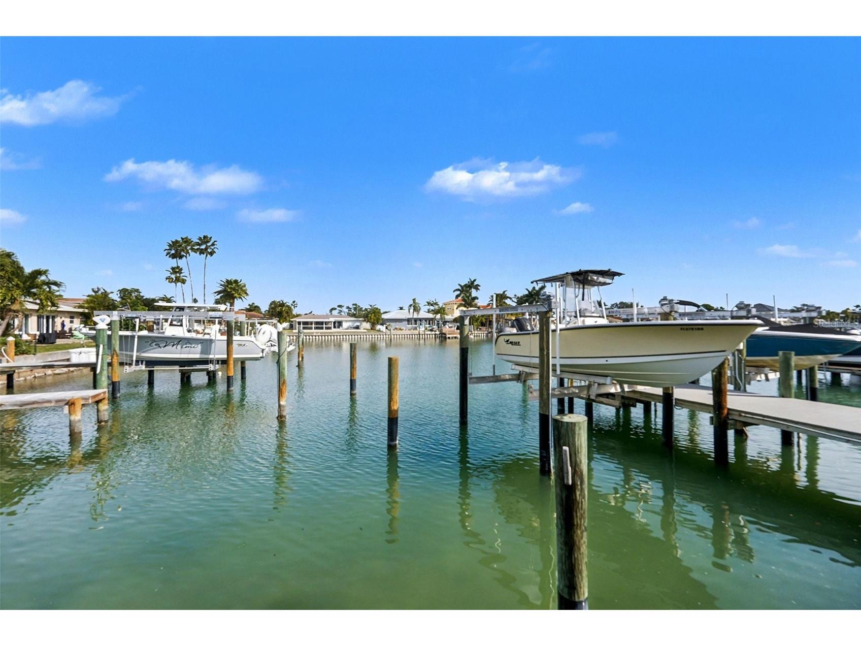 12055 3rd Street E #101 Treasure Island FL 33706 TB8457604 image16