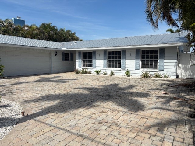 12055 4th Street E Treasure Island FL 33706 - BOCA CIEGA BAY TB8514614 image1