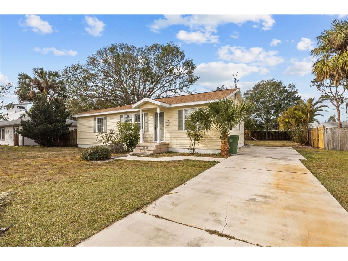 1206 30th Street W Bradenton FL 34205 A4636480 image1