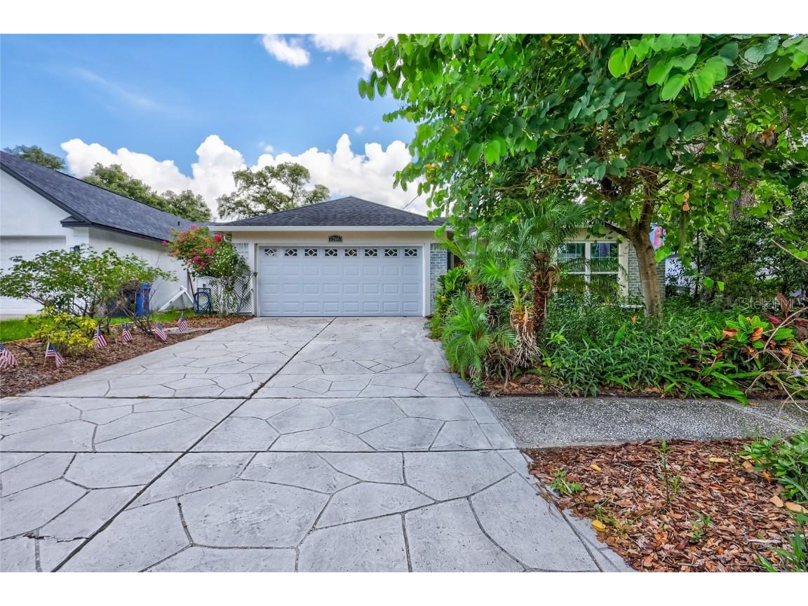 1206 Bloom Hill Avenue Valrico FL 33596 T3539838 image1