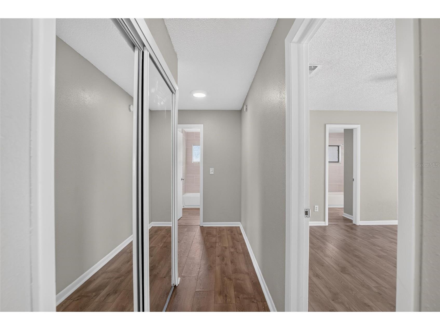 1206 Sail Way Valrico FL 33594 TB8520735 image18