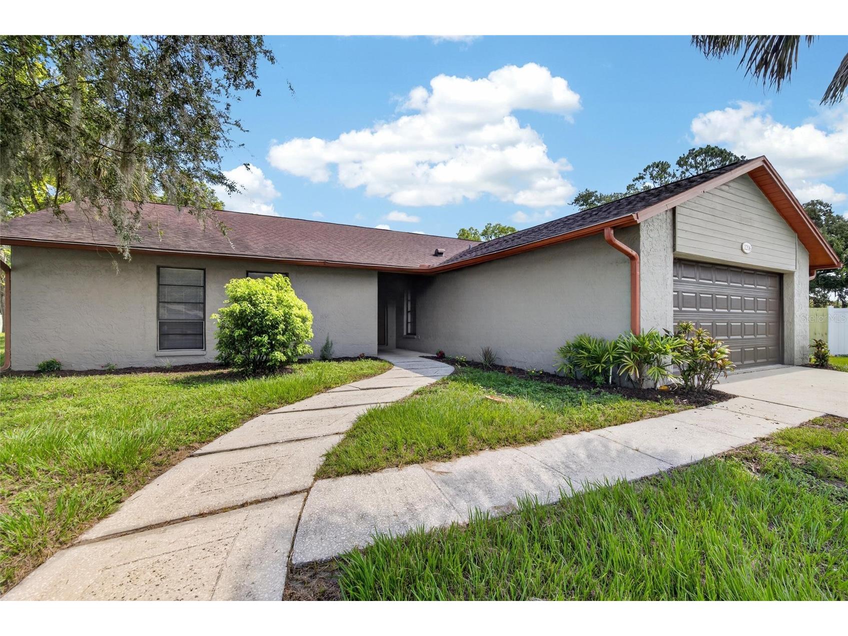 1206 Sail Way Valrico FL 33594 TB8520735 image2