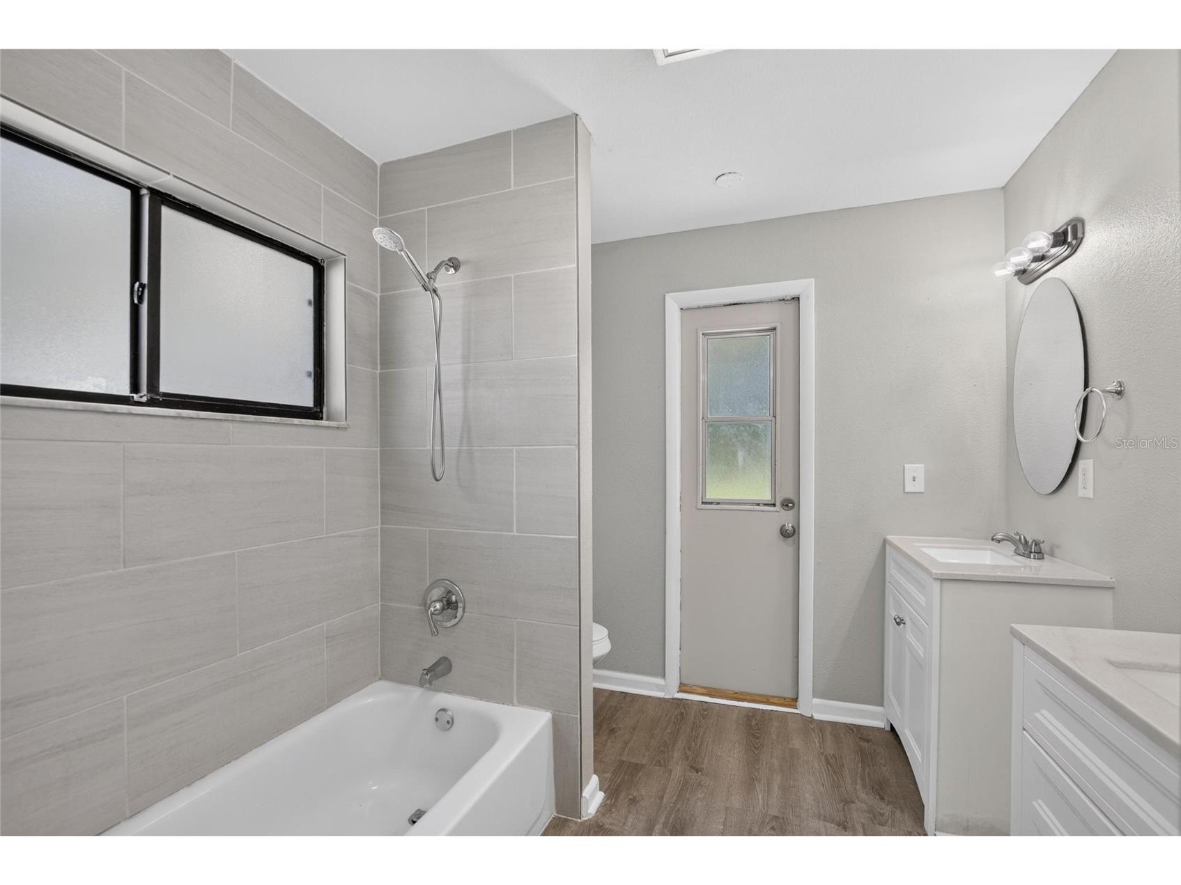 1206 Sail Way Valrico FL 33594 TB8520735 image34