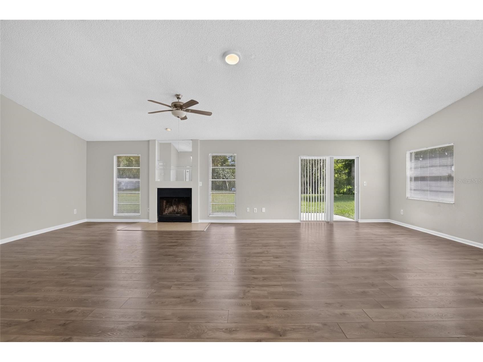 1206 Sail Way Valrico FL 33594 TB8520735 image5