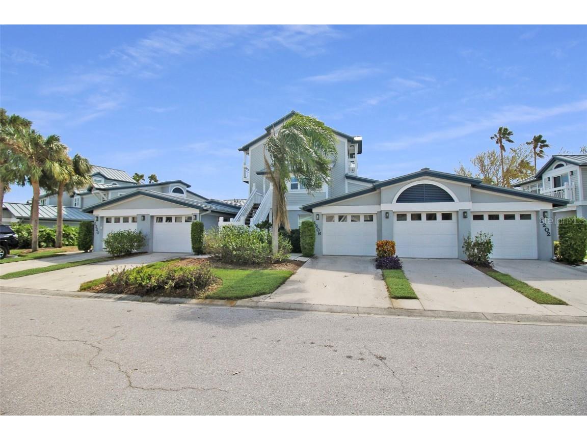 1206 Siesta Bayside Drive #1206B Sarasota FL 34242 A4648978 image1