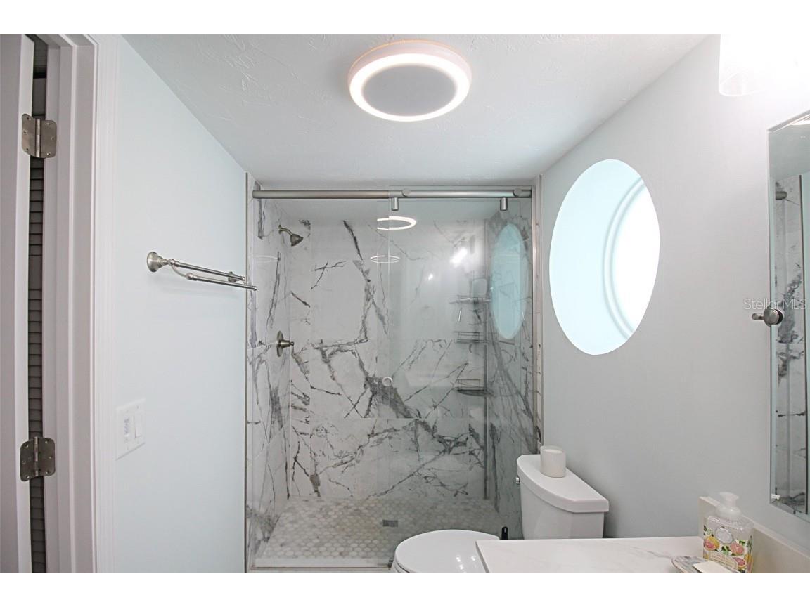 1206 Siesta Bayside Drive #1206B Sarasota FL 34242 A4648978 image35