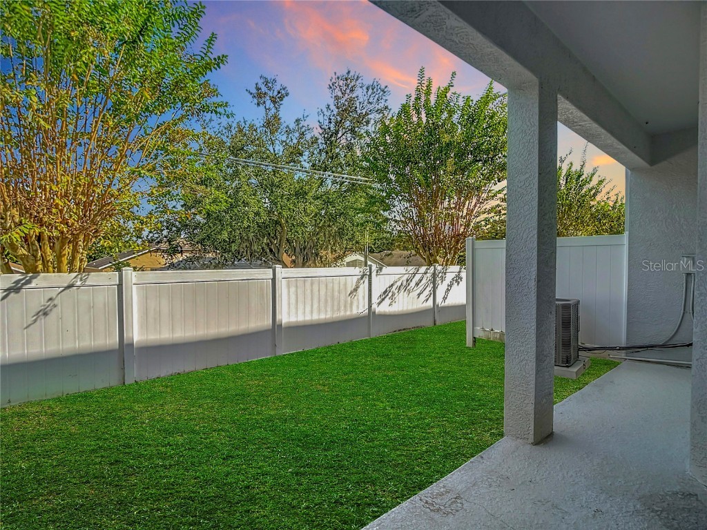 1206 Summergate Drive Valrico FL 33594 O6359850 image2