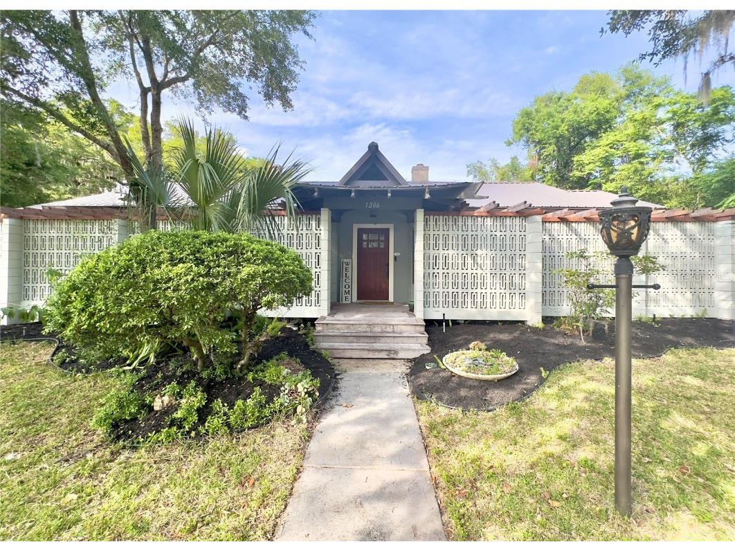 1206 Sunshine Avenue Leesburg FL 34748 A4659504 image1