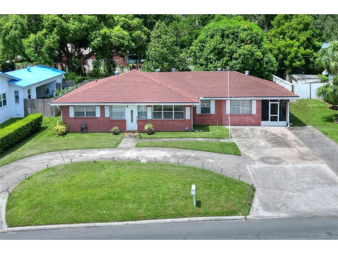 1206 W Lake Parker Drive Lakeland FL 33805 - LAKE PARKER L4955589 image1