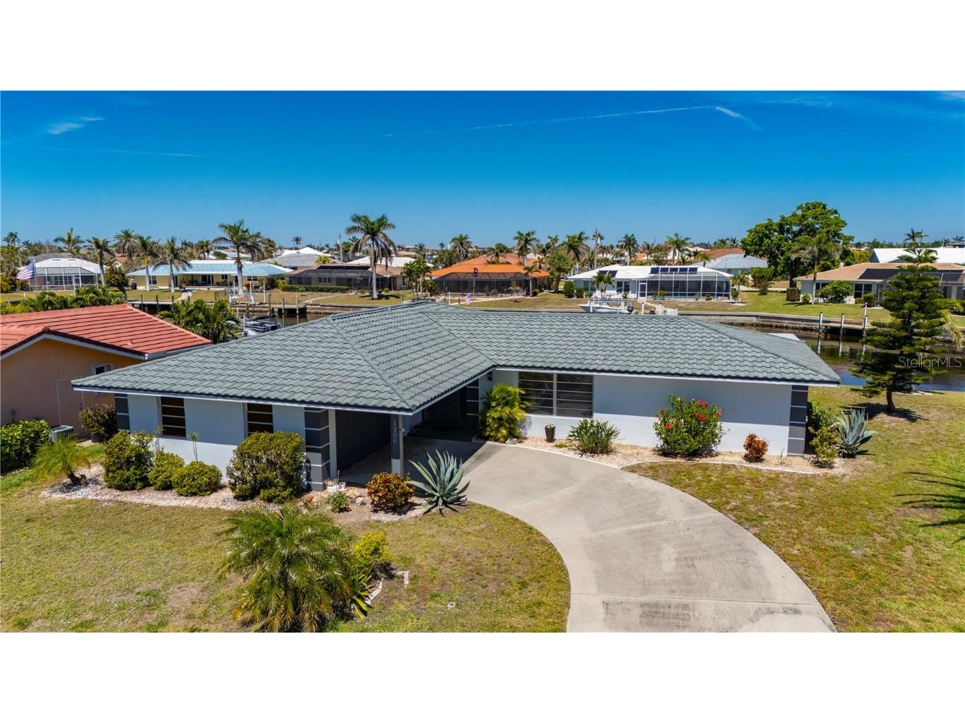 1206 Winward Court Punta Gorda FL 33950 C7507273 image1