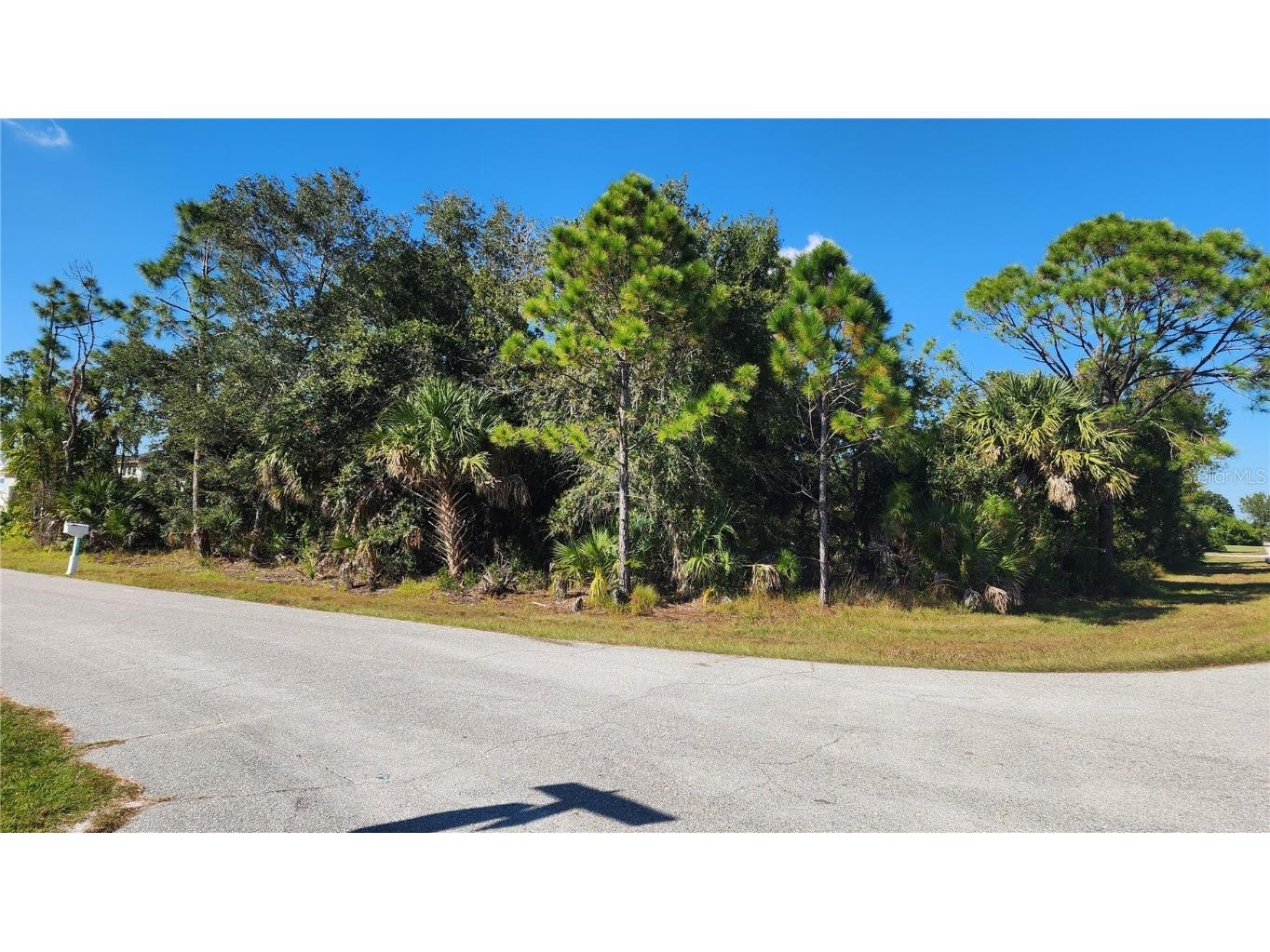 12062 Coleman Avenue Port Charlotte FL 33981 C7518110 image2