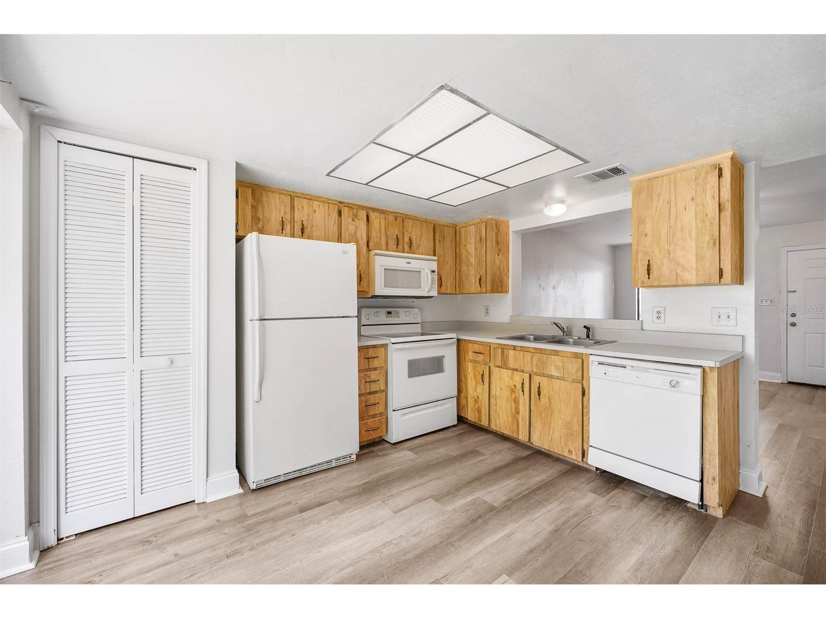 12062 Tift Circle Orlando FL 32826 O6382505 image7