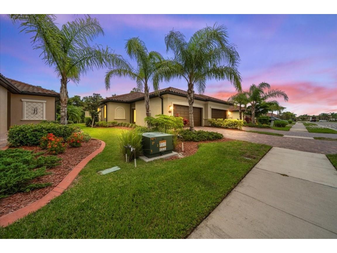 12067 Amica Loop Venice FL 34293 L4954105 image1