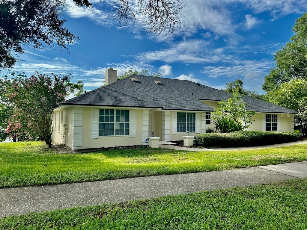 1207 Almond Tree Court Orlando FL 32835 - LAKE ALMOND TREE O6217186 image1