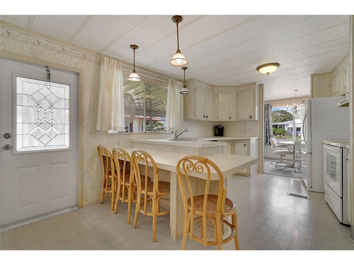 1207 Apache Circle Tavares FL 32778 - Lake Frances G5101327 image12