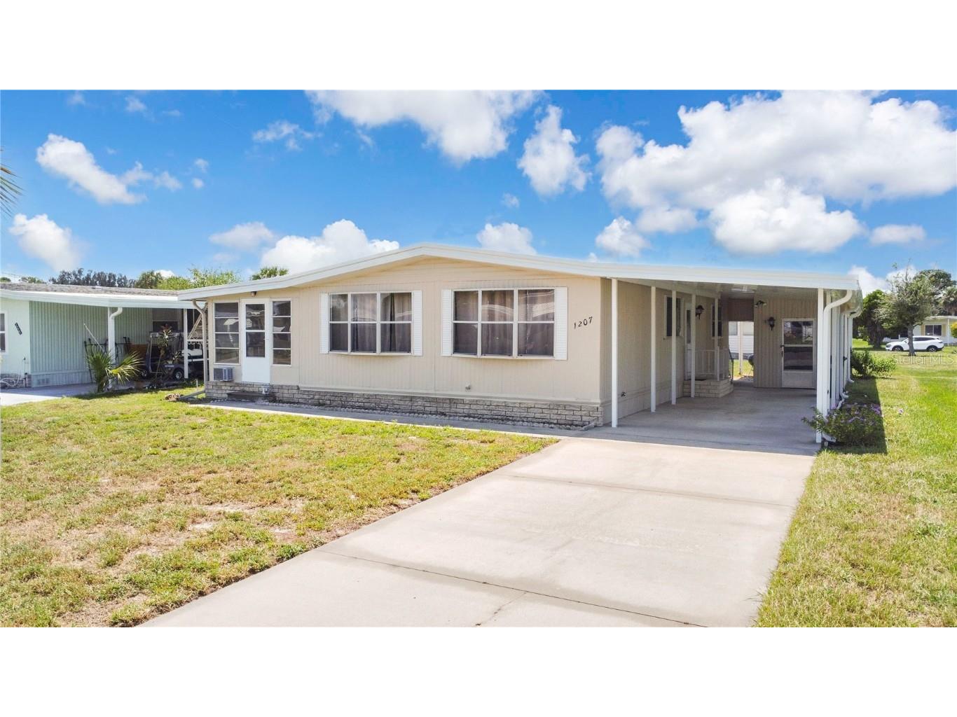 1207 Apache Circle Tavares FL 32778 - Lake Frances G5101327 image2