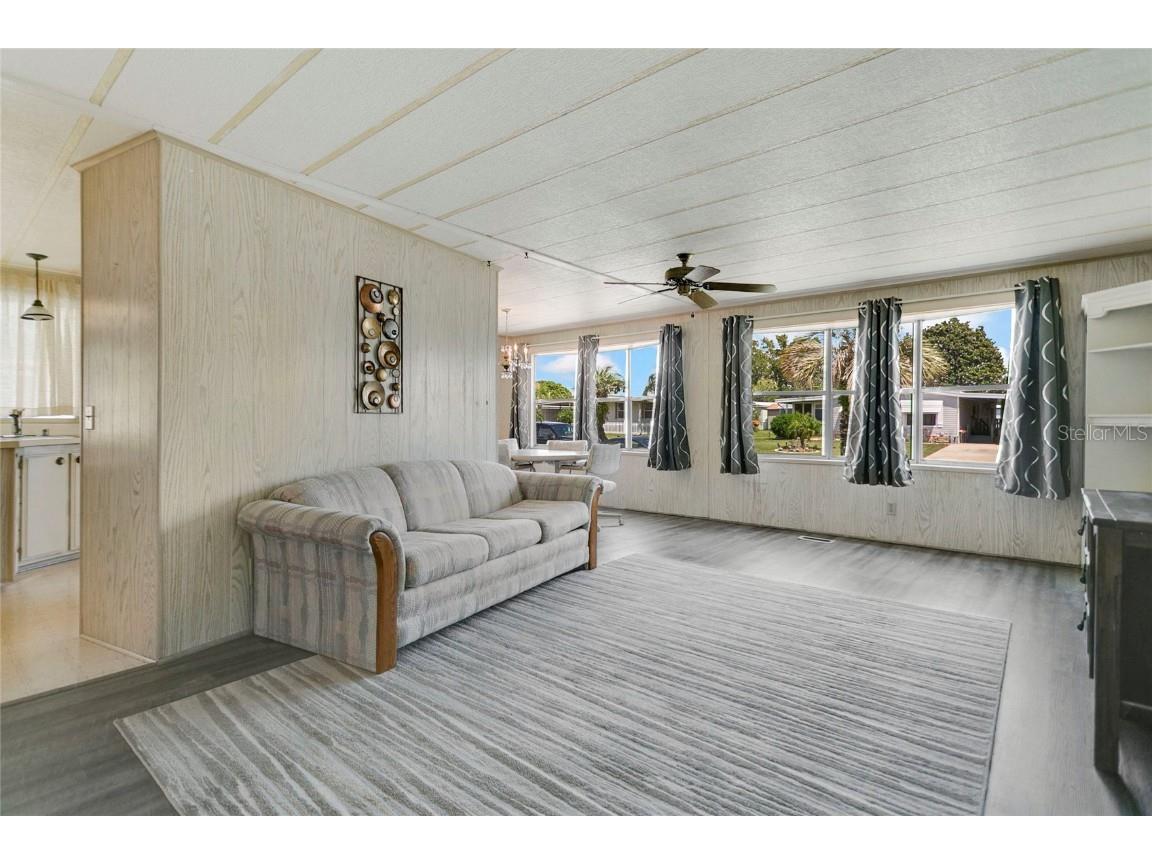 1207 Apache Circle Tavares FL 32778 - Lake Frances G5101327 image5