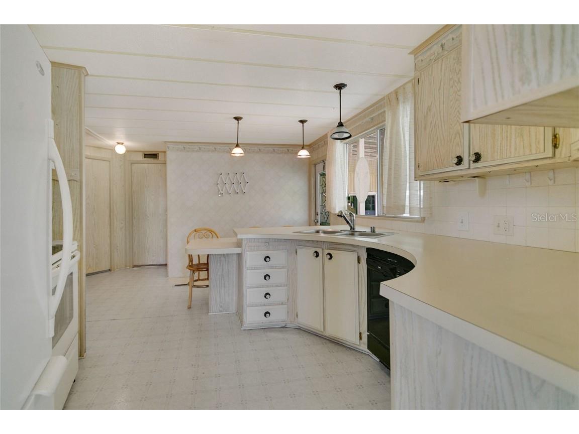 1207 Apache Circle Tavares FL 32778 - Lake Frances G5101327 image9