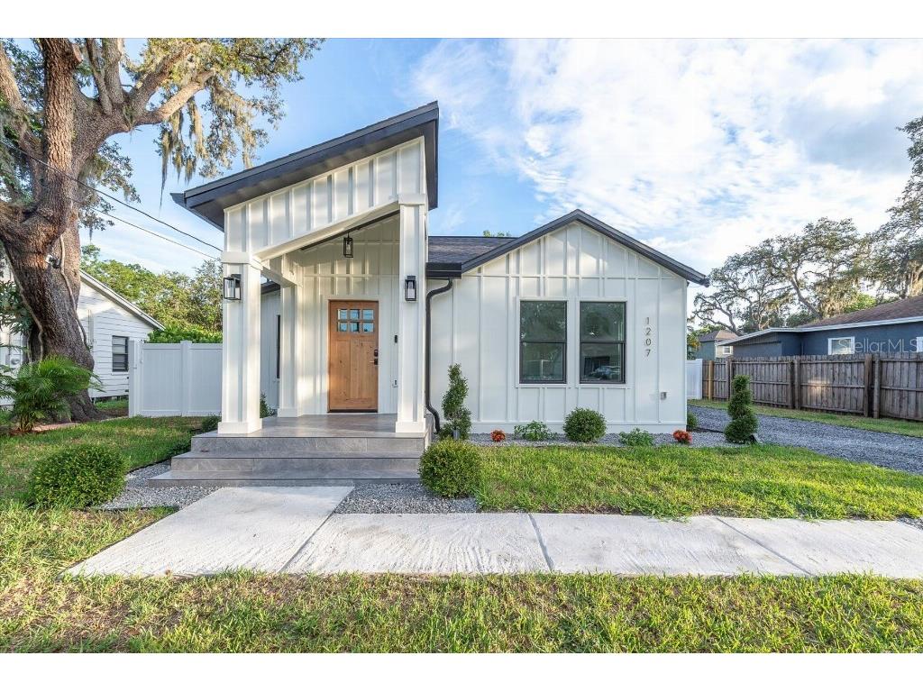 1207 E Caracas Street Tampa FL 33603 TB8412688 image1