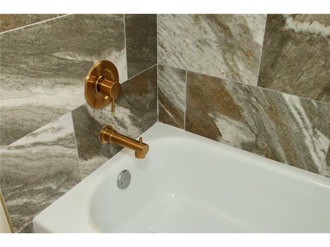 1207 Greenley Avenue Groveland FL 34736 O6359023 image48