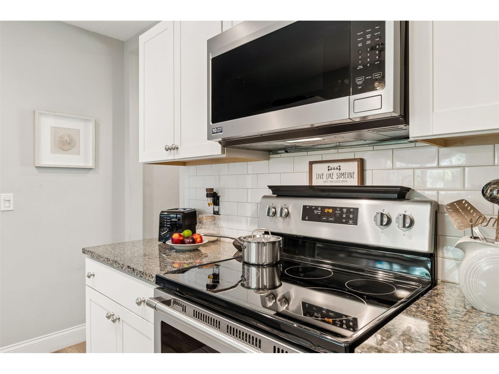 1207 Kapok Circle Clearwater FL 33759 TB8524865 image12