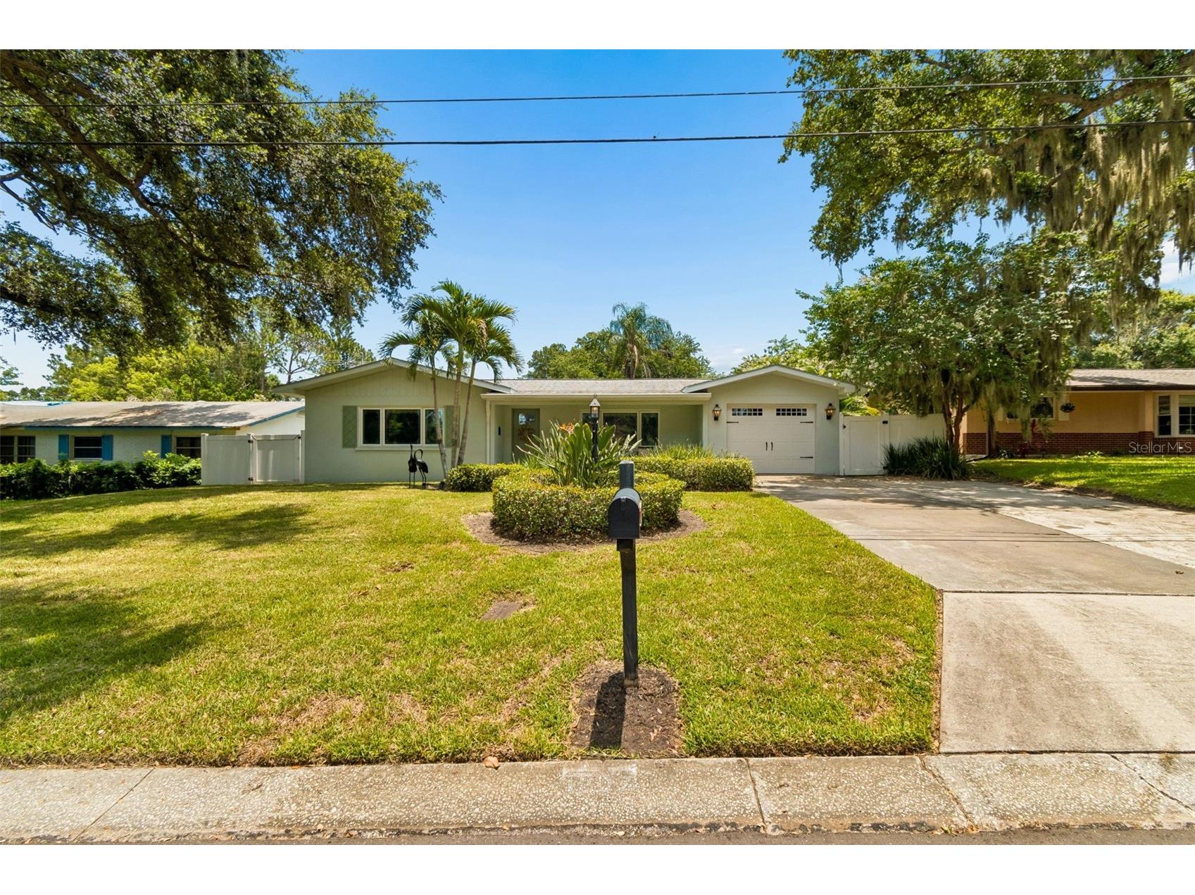 1207 Kapok Circle Clearwater FL 33759 TB8524865 image2