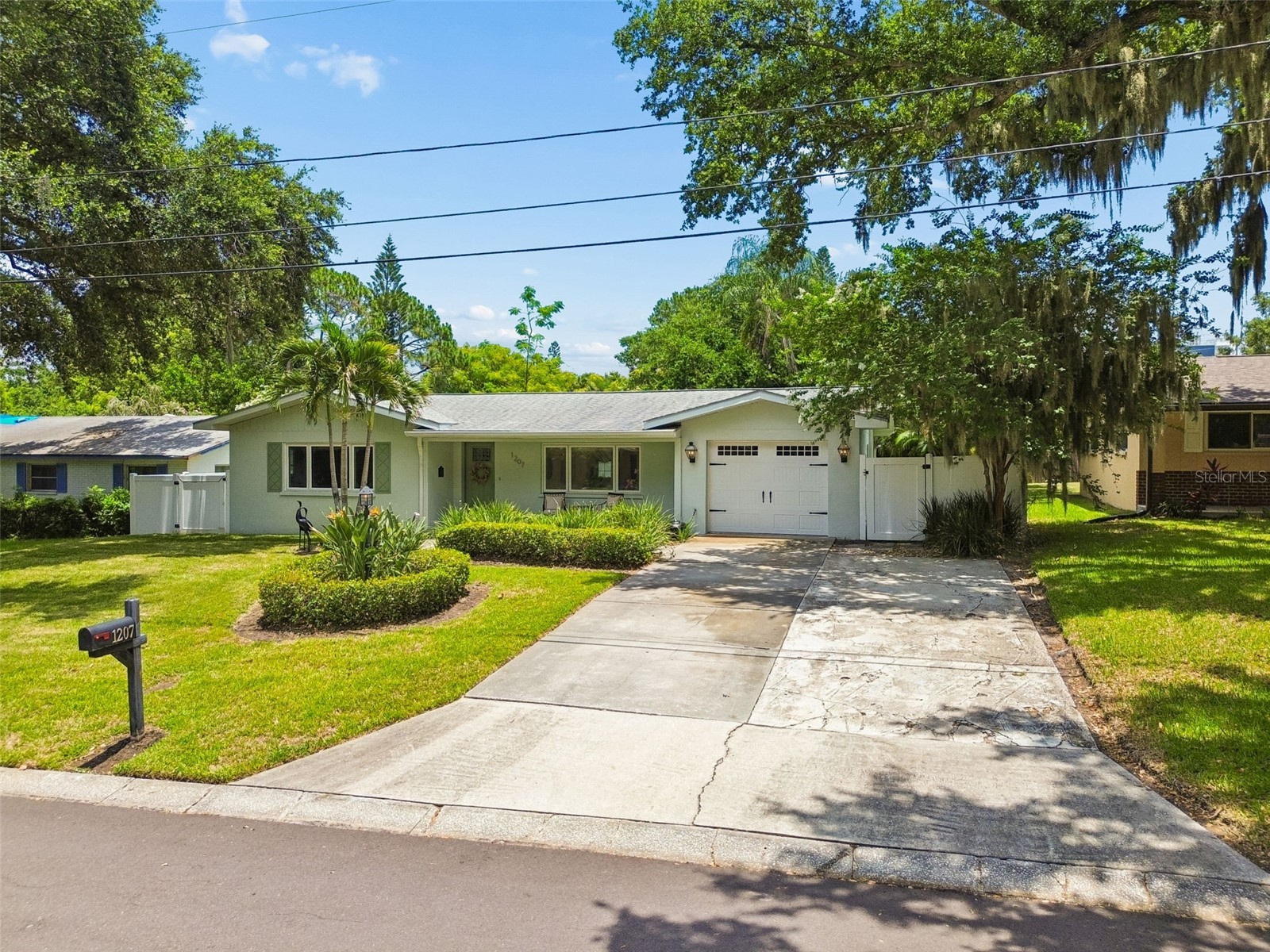 1207 Kapok Circle Clearwater FL 33759 TB8524865 image48