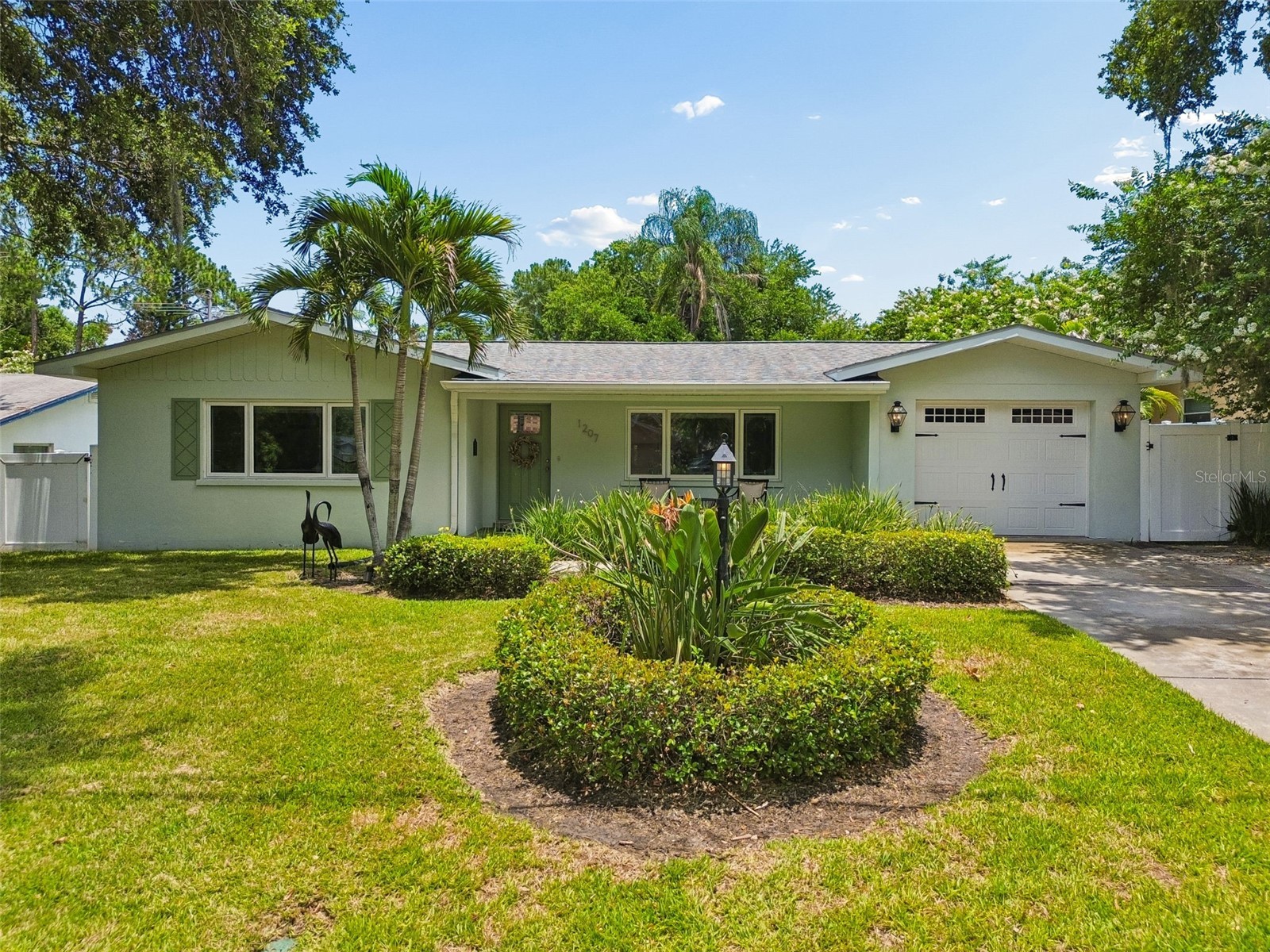 1207 Kapok Circle Clearwater FL 33759 TB8524865 image58