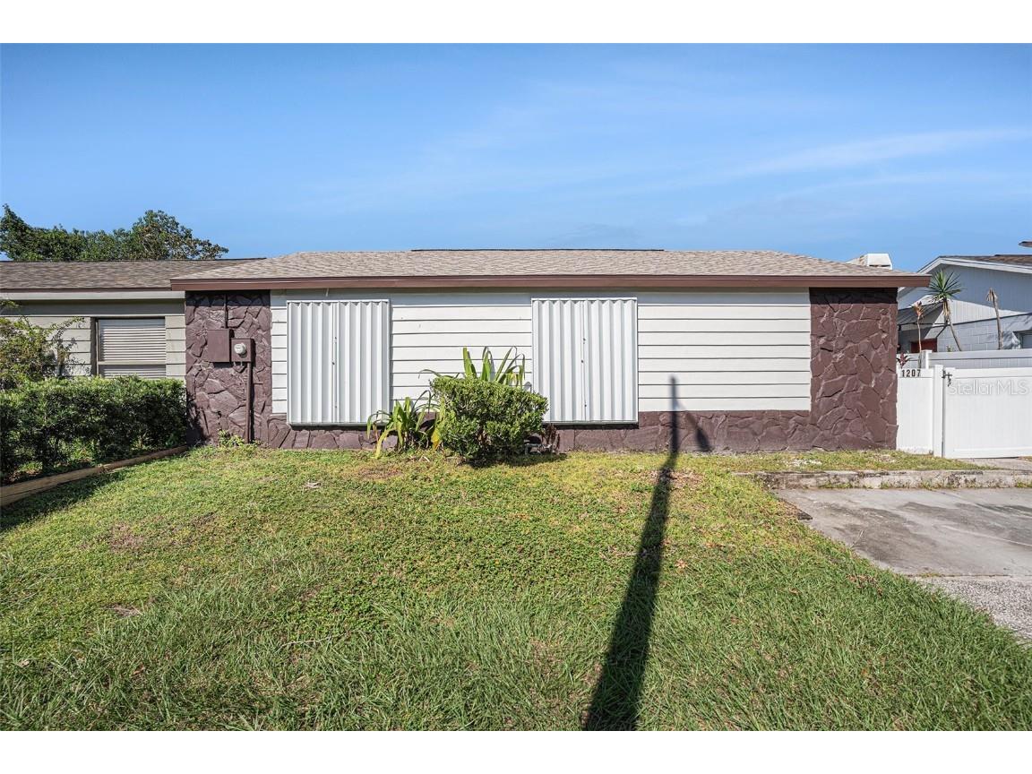 1207 Mohrlake Drive Brandon FL 33511 TB8426078 image1