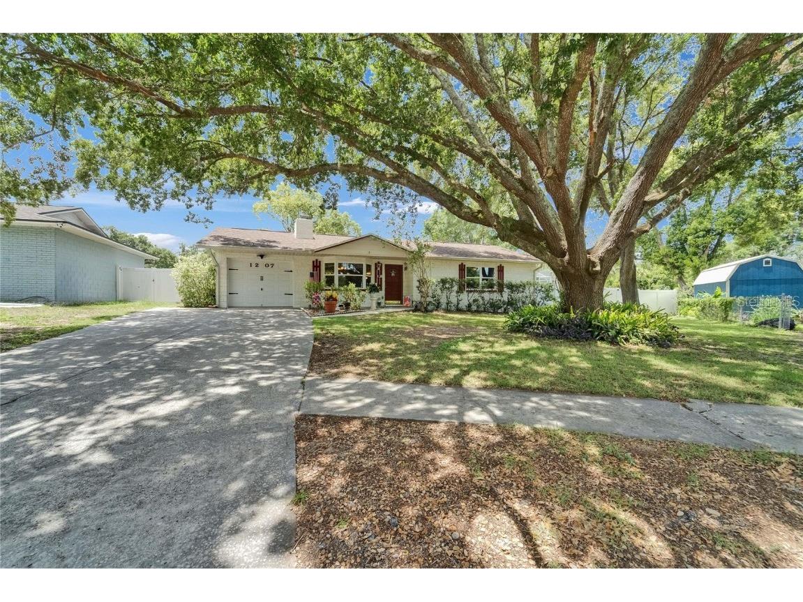 1207 Oak Valley Drive Seffner FL 33584 TB8394710 image1