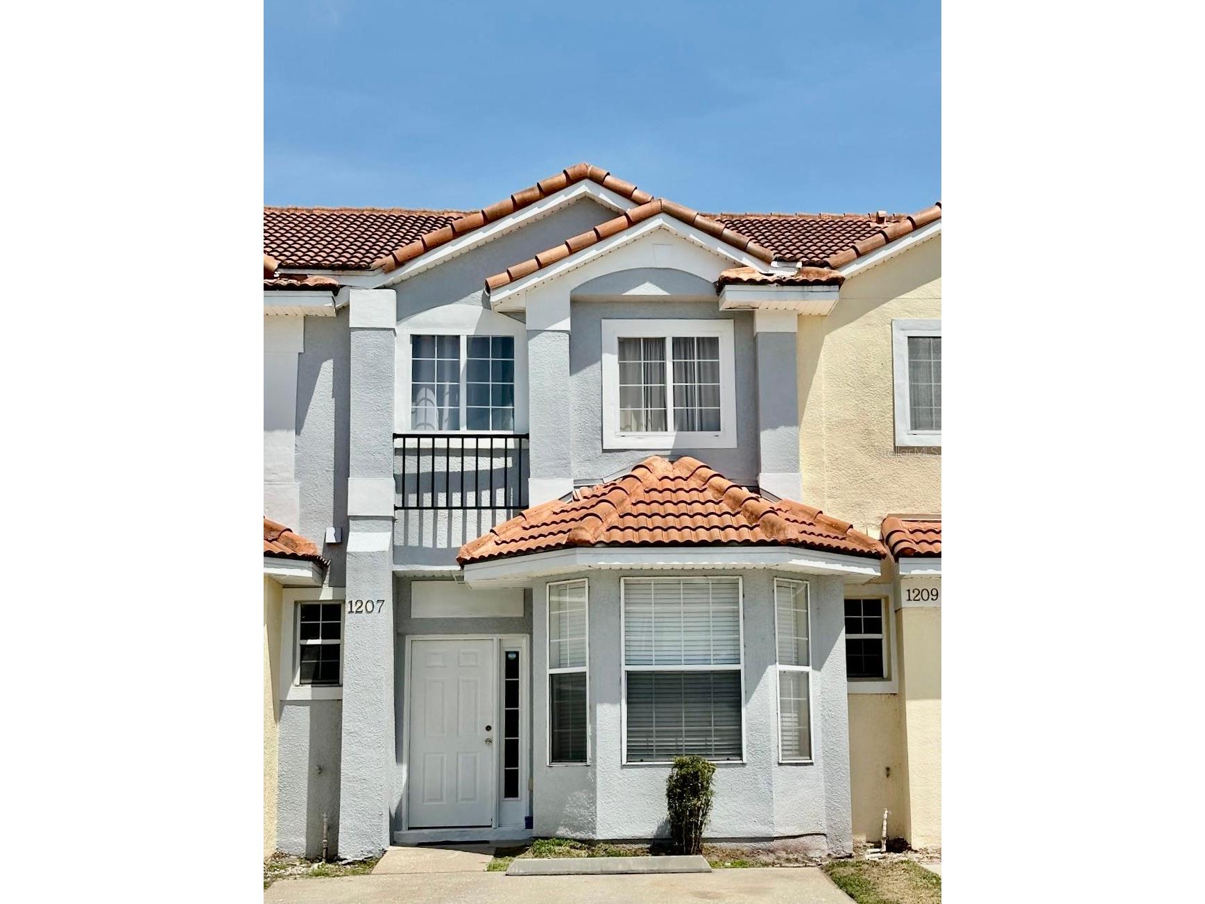 1207 S Beach Circle Kissimmee FL 34746 O6406624 image1