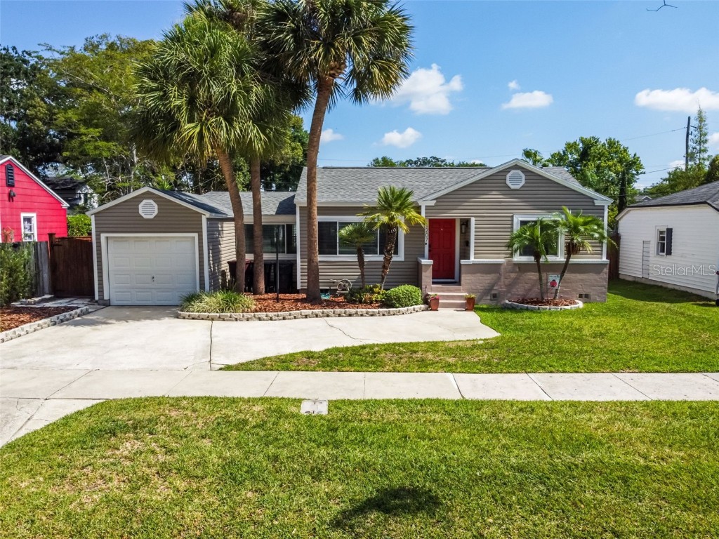 1207 W Smith Street Orlando FL 32804 O6112201 image1