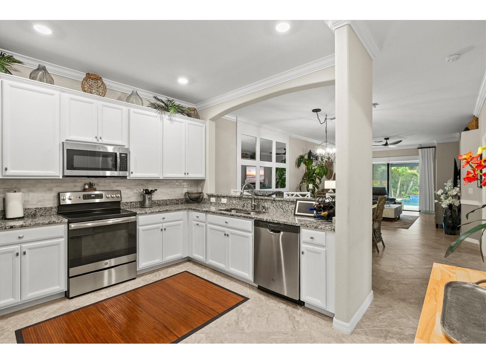 12073 Amica Loop Venice FL 34293 N6144499 image8