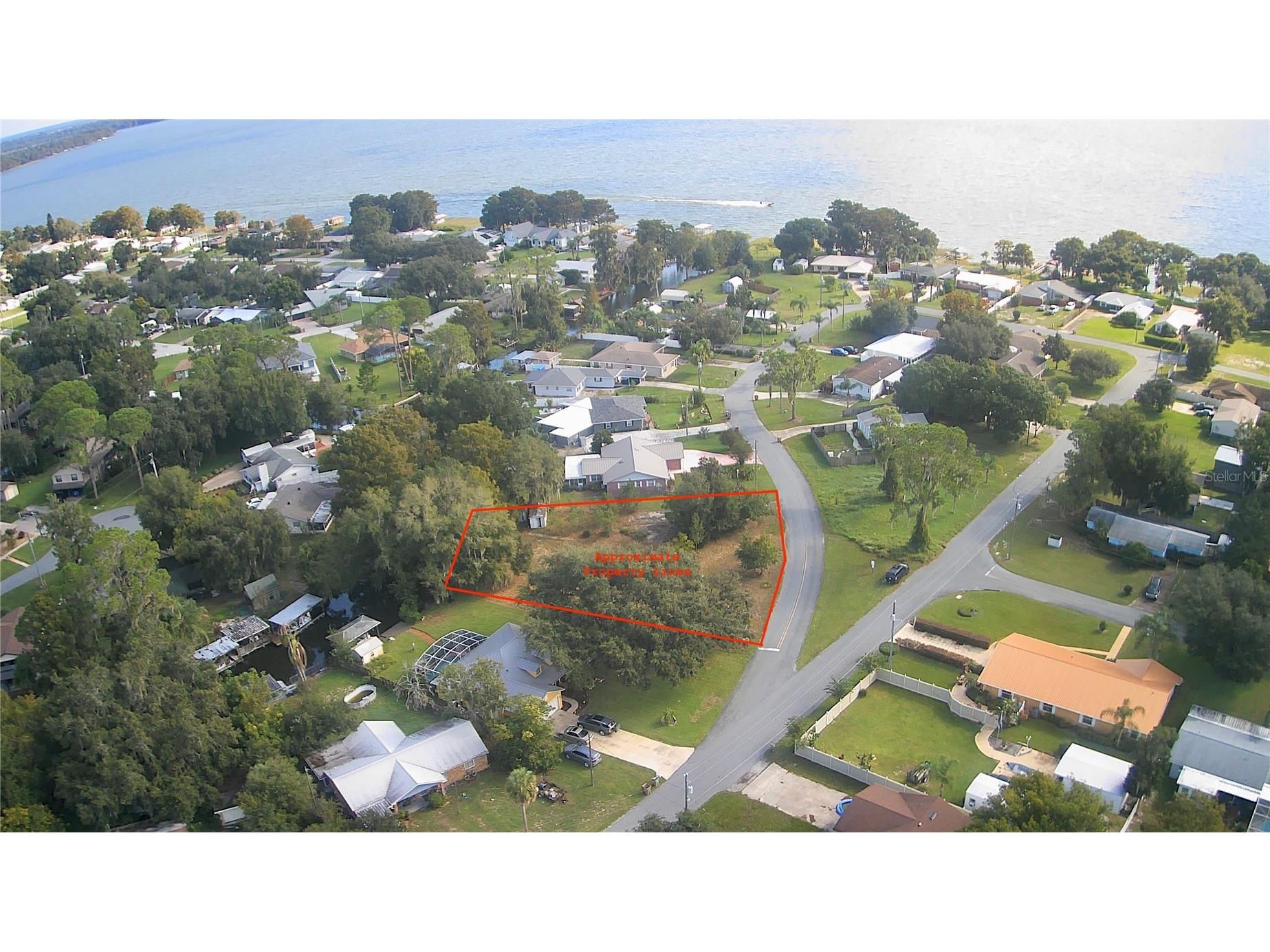 12075 Virginia Drive Leesburg FL 34788 - LAKE EUSTIS G5087916 image1