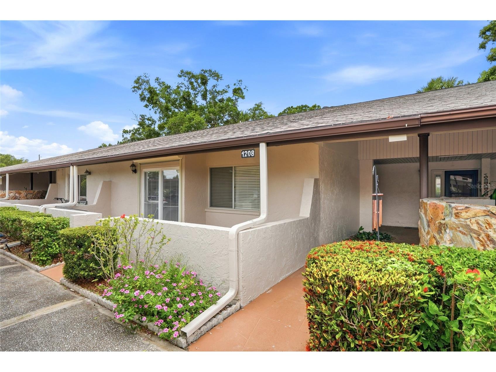 1208 14th Circle SE Largo FL 33771 TB8516312 image1
