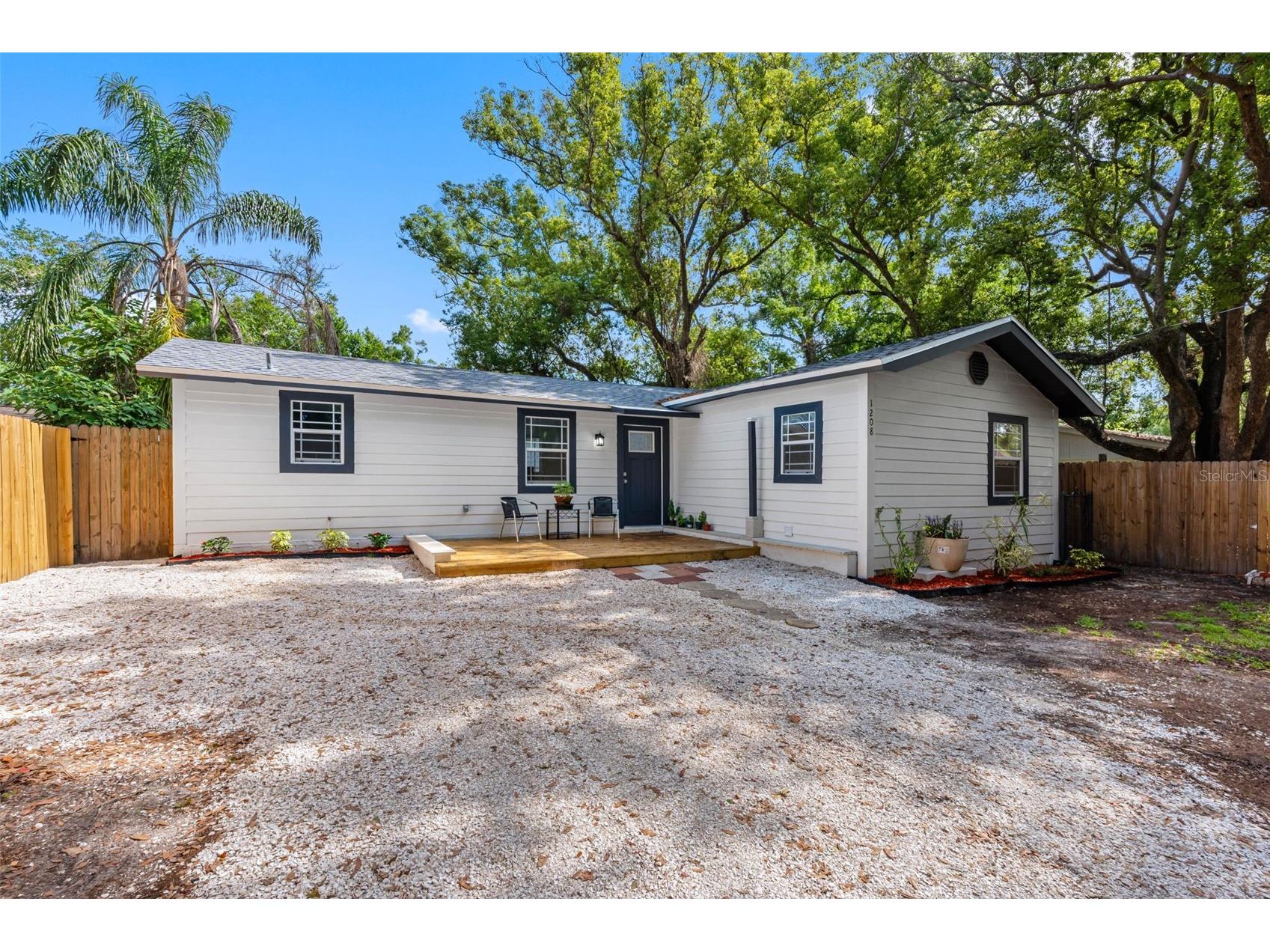 1208 E Chilkoot Avenue Tampa FL 33612 TB8507145 image1