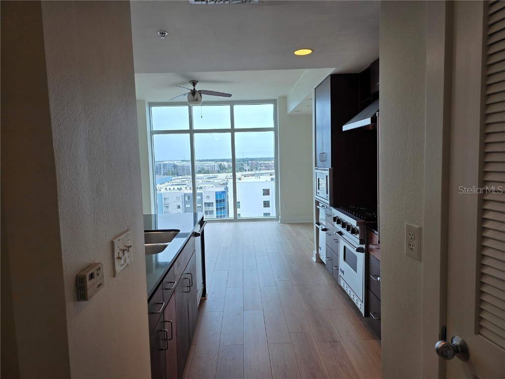 1208 E Kennedy Boulevard #1020 Tampa FL 33602 TB8454479 image4