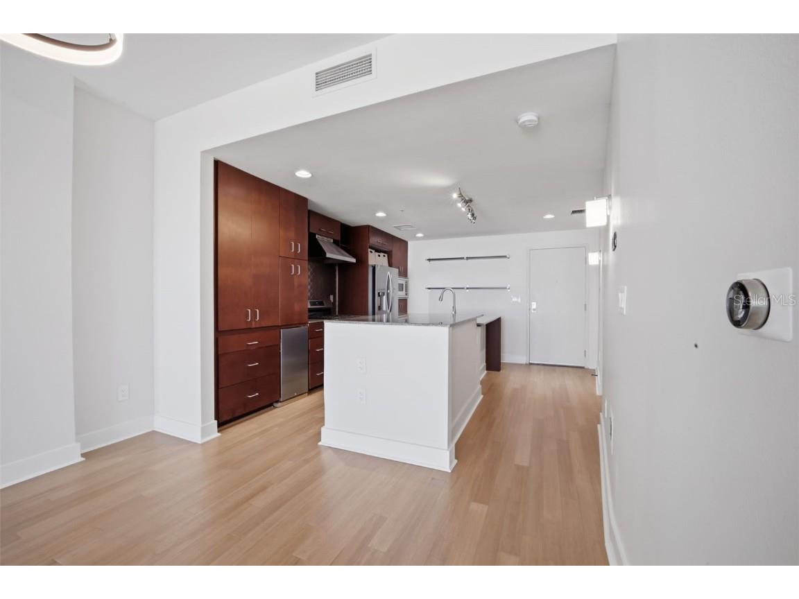 1208 E Kennedy Boulevard #1121 Tampa FL 33602 TB8449438 image7