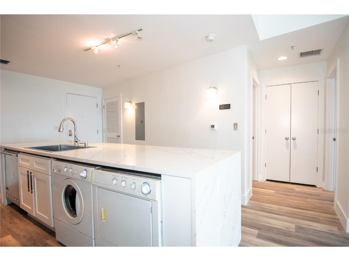 1208 E Kennedy Boulevard #827 Tampa FL 33602 TB8460639 image10