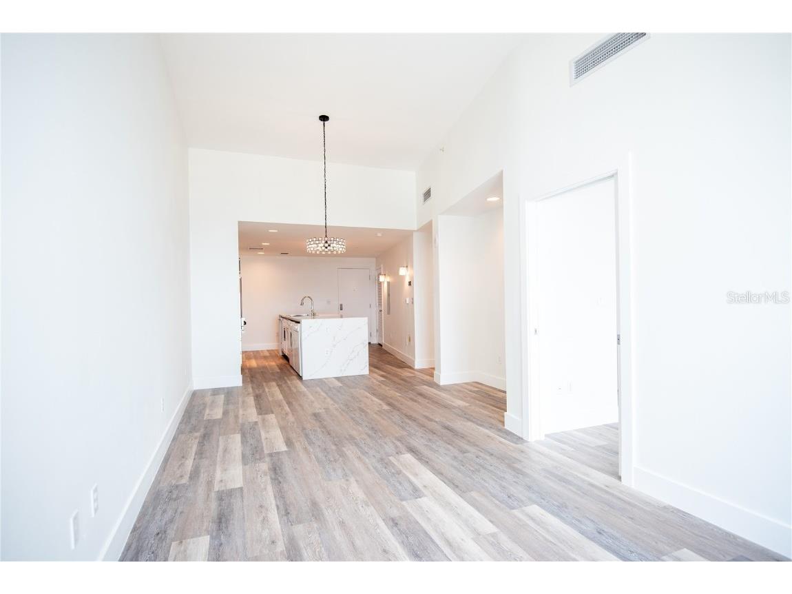 1208 E Kennedy Boulevard #827 Tampa FL 33602 TB8460639 image24