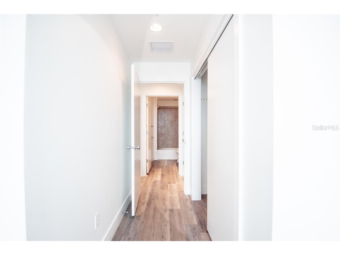 1208 E Kennedy Boulevard #827 Tampa FL 33602 TB8460639 image33