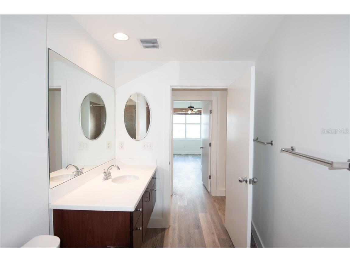 1208 E Kennedy Boulevard #827 Tampa FL 33602 TB8460639 image37